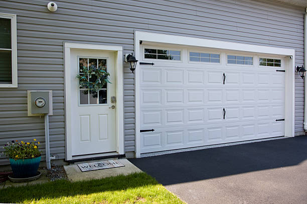 24/7 Emergency Garage Door Panel Replacement experts in New Iberia, LA